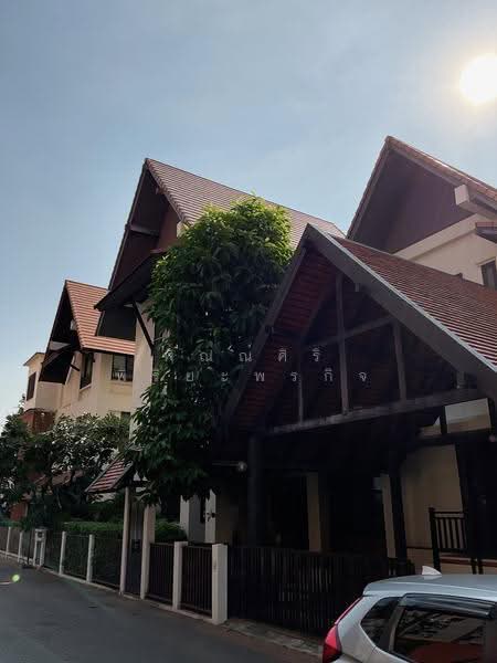 หมู่บ้านเรือนมณี, Bangkok, พหลโยธิน 24, Jom Phon, Chatuchak, Bangkok, 4 Bedrooms, 390 sqm, Single Detached House For Sale, by พิณณ์ศิริ พิริยะพรกิจ, 500630084 - DDproperty.com