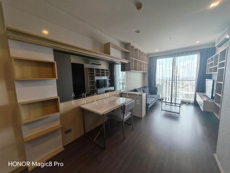 Sky Walk Residences, Bangkok, 1599 Sukhumvit Road, Phra Kanong Nua, Watthana, Bangkok, 1 Bedroom, 51 sqm, Condo For Rent, by Anamalyn Khanarsa, 500630133 - DDproperty.com
