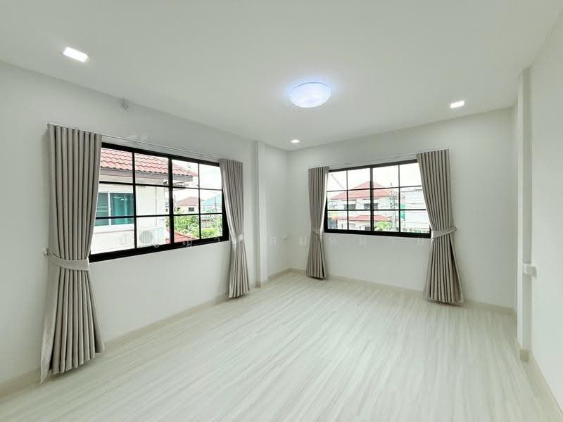 KC Garden Home 9, Bangkok, Sam Wa Tawan Ok, Khlong Sam Wa, Bangkok, 5 Bedrooms, 252 sqm, Single Detached House For Sale, by ปัญญา สมหมาย, 500630135 - DDproperty.com