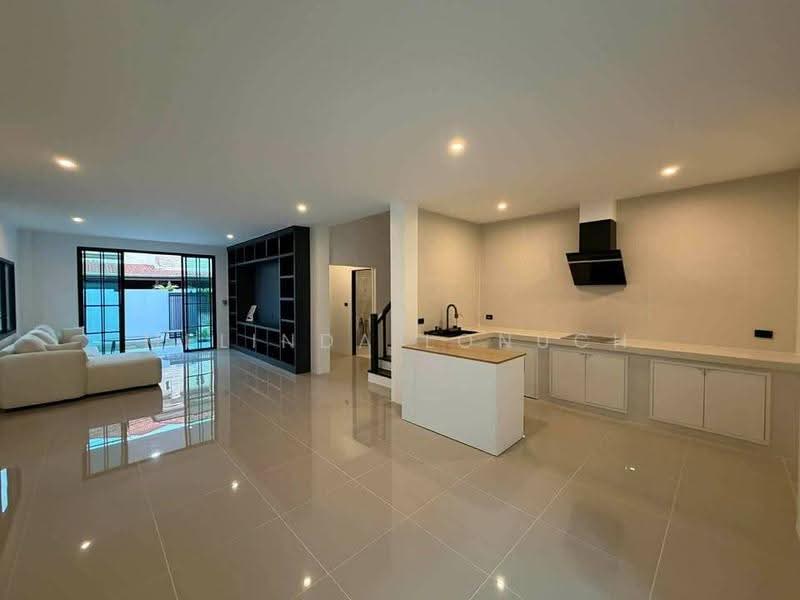 4-BR House, Phuket, Wichit, Muang Phuket, Phuket, 4 Bedrooms, 445 sqm, Single Detached House For Sale, by Melinda Lonuch, 500630143 - DDproperty.com