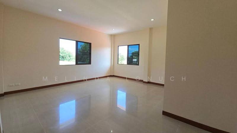 undefined, Chon Buri (Pattaya), Poong, Bang Lamung (Pattaya), Chon Buri (Pattaya), 5 Bedrooms, 357 sqm, Single Detached House For Sale, by Melinda Lonuch, 500630225 - DDproperty.com