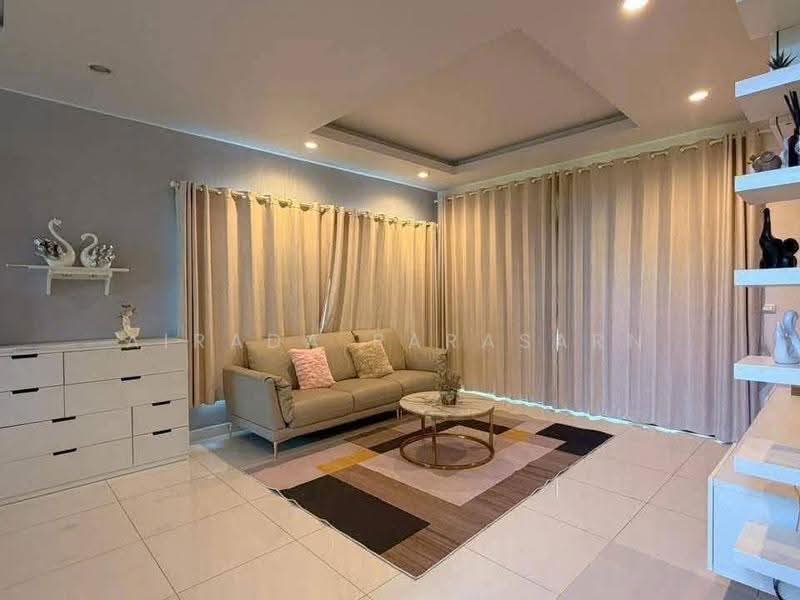 ซอยกิ่งแก้ว 19, Samut Prakan, Rachathewa, Bang Plee, Samut Prakan, 4 Bedrooms, 250 sqm, Single Detached House For Rent, by Airada Parasarn, 500630226 - DDproperty.com