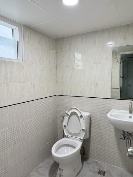 Baan Phrayapirom-Ratchada, Bangkok, Soi Ratchadaphisek 36, Chan Kasem, Chatuchak, Bangkok, 2 Bedrooms, 63 sqm, Condo For Sale, by Sutapat Pariwong, 500630287 - DDproperty.com