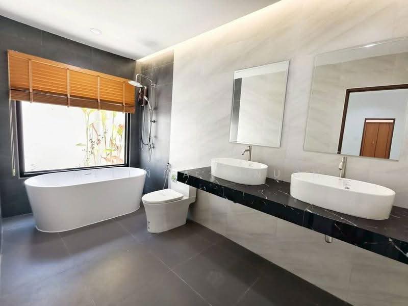 undefined, Phuket, Thep Krasattri, Thalang, Phuket, 3 Bedrooms, 204 sqm, Single Detached House For Sale, by Melinda Lonuch, 500630296 - DDproperty.com