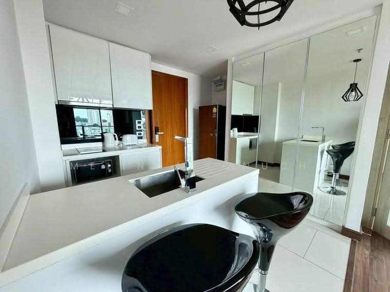The Peak Towers, Chon Buri (Pattaya), Kasetsin 9, Nong Pru, Bang Lamung (Pattaya), Chon Buri (Pattaya), 1 Bedroom, 43 sqm, Condo For Sale, by Melinda Lonuch, 500630298 - DDproperty.com
