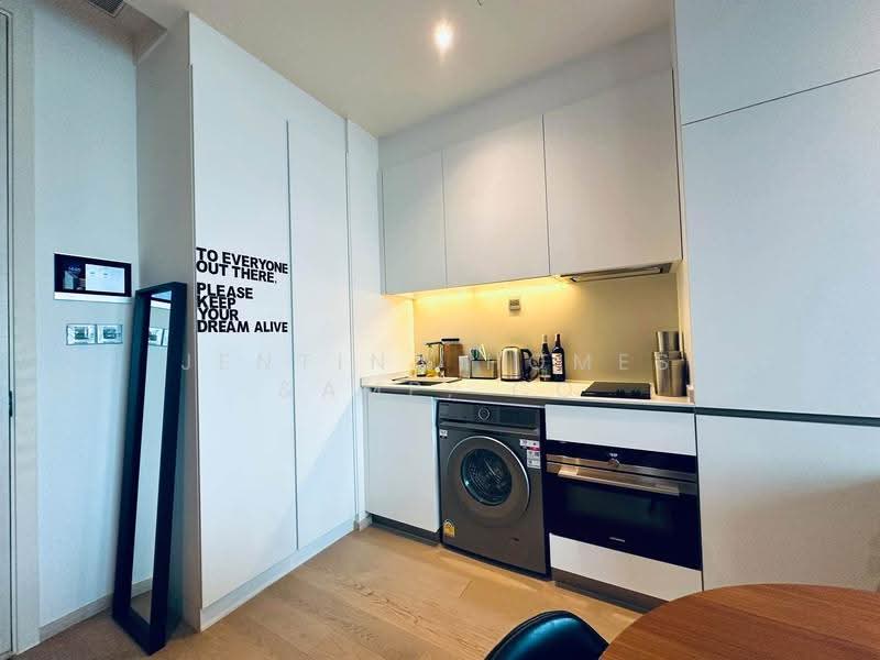 The Strand Thonglor, Bangkok, 36 Soi Sukhumvit 55, Khlong Tan Nua, Watthana, Bangkok, 1 Bedroom, 54 sqm, Condo For Sale, by Jentina Homes & Co, 500630332 - DDproperty.com
