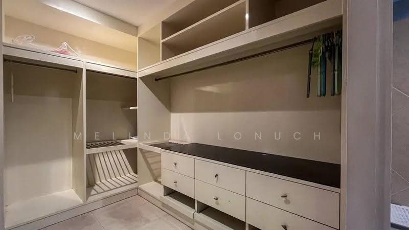 Executive Residence 4, Chon Buri (Pattaya), 476 Ratchawarun Road, Bang Lamung, Bang Lamung (Pattaya), Chon Buri (Pattaya), 3 Bedrooms, 212 sqm, Condo For Sale, by Melinda Lonuch, 500630361 - DDproperty.com