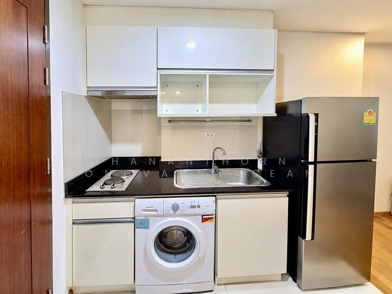 Abstracts Phahonyothin Park, Bangkok, 1076 Phahonyothin Road, Jom Phon, Chatuchak, Bangkok, 1 Bedroom, 38 sqm, Condo For Sale, by Thananthorn Wongvarnkaseam, 500630418 - DDproperty.com