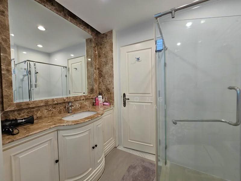 Siri Residence, Bangkok, 21 Soi Sukhumvit 24, Khong Tan, Khlong Toei, Bangkok, 1 Bedroom, 65 sqm, Condo For Rent, by Suthipong Prucksalai, 500630448 - DDproperty.com