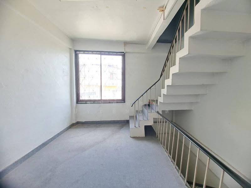 Commercial building on Tiwanon Road, at the entrance of Soi Tiwanon38 Nonthaburi, Nonthaburi, Tha-Sai, Muang Nonthaburi, Nonthaburi, , 170 sqm, Shophouse For Sale, by Sureepatch Praditthaphon, 500630695 - DDproperty.com