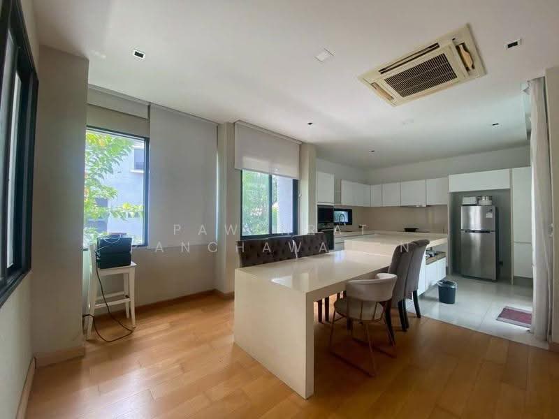 Parc Priva, Bangkok, Thiam Ruammit Road, Huai Khwang, Bangkok, 4 Bedrooms, 296 sqm, Single Detached House For Sale, by Pawanrat Panchawanon, 500630755 - DDproperty.com