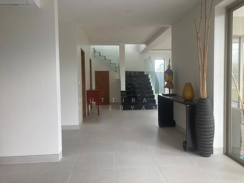 The Lake House, Phuket, 4 Soi Mittraphap, Choeng Thale, Thalang, Phuket, 3 Bedrooms, 315 sqm, Villa For Rent, by Puttirat Kleebyam, 500630777 - DDproperty.com