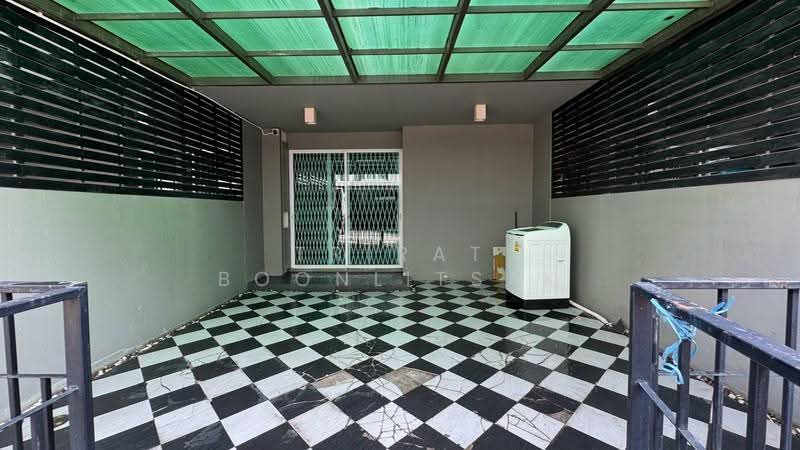 Patio Chaengwattana, Nonthaburi, Ban Mai, Pak Kret, Nonthaburi, 3 Bedrooms, 155 sqm, Townhouse For Sale, by Trirat Boonlitsak, 500630802 - DDproperty.com