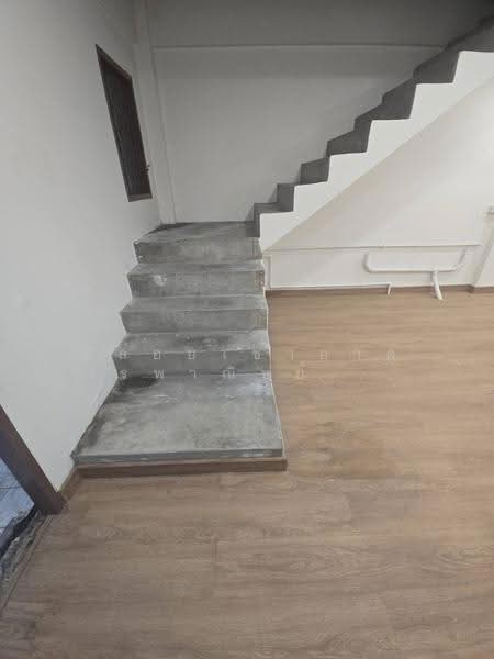 อาคารพาณิชย์ 4ชั้น- ติดMTR ศรีด่าน, Samut Prakan, Samrong Nua, Muang Samut Prakarn, Samut Prakan, 1 Bedroom, 216 sqm, Townhouse For Rent, by คุณโจ, 500630835 - DDproperty.com