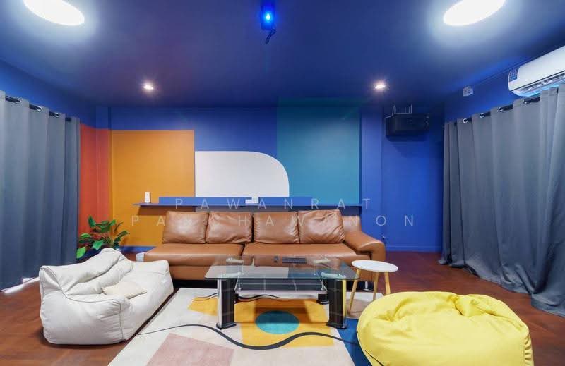 5-BR Townhouse, Bangkok, Khlong Tan Nua, Watthana, Bangkok, 5 Bedrooms, 240 sqm, Townhouse For Rent, by Pawanrat Panchawanon, 500630837 - DDproperty.com