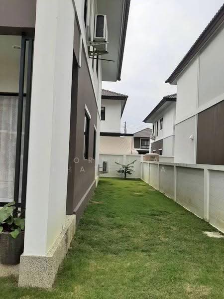 R1044 | House for Rent | Spacious Garden | San Phak Wan, Hang Dong | 10 Minutes to SBS and Kad Faran, Chiang Mai, San Phak Wan, Hang Dong, Chiang Mai, 3 Bedrooms, 220 sqm, Single Detached House For Rent, by Aornjira Khatthima, 500630890 - DDproperty.com