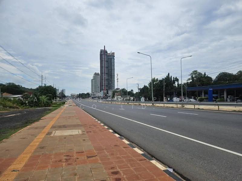 Land for sale in Bang Phra - Si Racha, adjacent to Sukhumvit Road., Chon Buri (Pattaya), Bang Phra, Si Racha, Chon Buri (Pattaya), , 14,400 sqm, Land For Sale, by A House Property Co.,Ltd., 500631018 - DDproperty.com