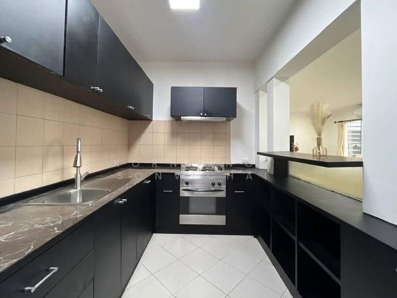 Charktip Court, Bangkok, 62 Soi Sukhumvit 51, Khlongtoei Nua, Watthana, Bangkok, 2 Bedrooms, 120 sqm, Apartment For Rent, by Kornkanok Sonvichai, 500631095 - DDproperty.com