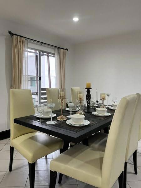 Charktip Court, Bangkok, 62 Soi Sukhumvit 51, Khlongtoei Nua, Watthana, Bangkok, 2 Bedrooms, 120 sqm, Apartment For Rent, by Kornkanok Sonvichai, 500631095 - DDproperty.com