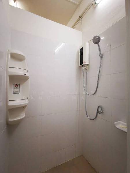 1-BR Townhouse, Bangkok, Din Daeng, Bangkok, 1 Bedroom, 224 sqm, Townhouse For Sale, by Pawanrat Panchawanon, 500631117 - DDproperty.com