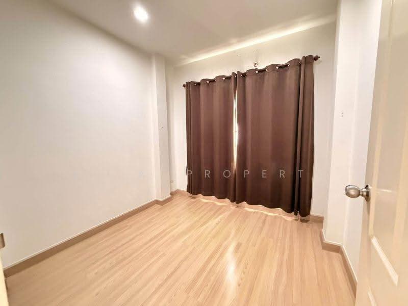 Trio Town Assumption-Sriracha, Chon Buri (Pattaya), Surasak, Si Racha, Chon Buri (Pattaya), 3 Bedrooms, 120 sqm, Semi-Detached House (Twin House) For Rent, by A.T.A. Property, 500631120 - DDproperty.com