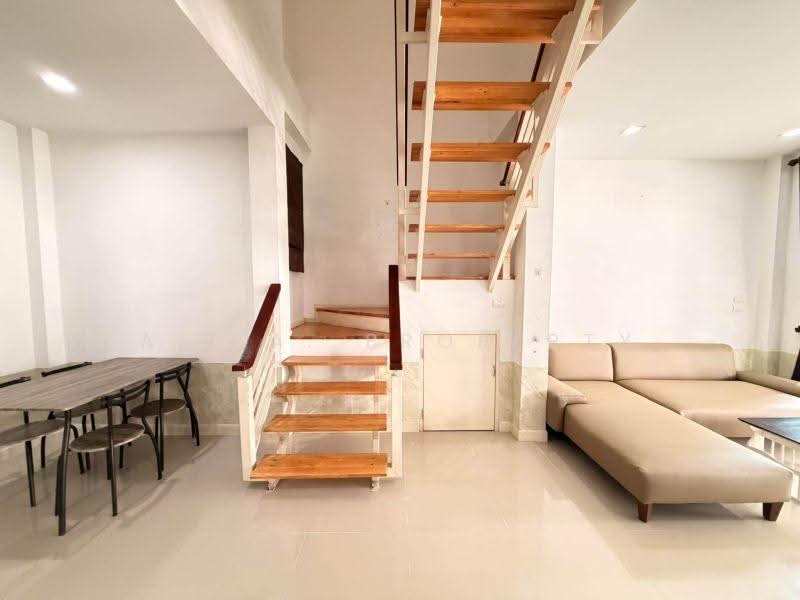 Trio Town Assumption-Sriracha, Chon Buri (Pattaya), Surasak, Si Racha, Chon Buri (Pattaya), 3 Bedrooms, 120 sqm, Semi-Detached House (Twin House) For Rent, by A.T.A. Property, 500631120 - DDproperty.com