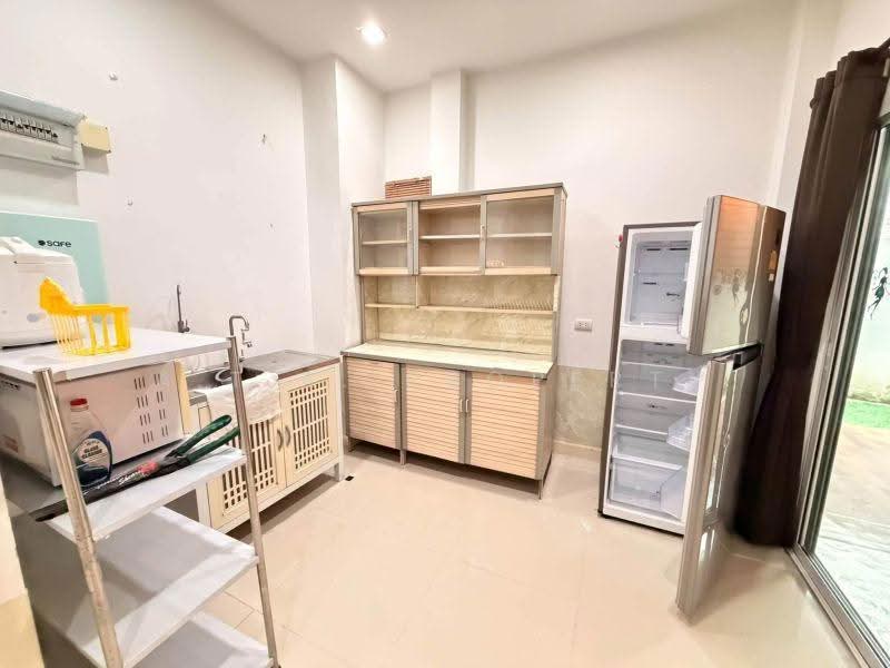 Trio Town Assumption-Sriracha, Chon Buri (Pattaya), Surasak, Si Racha, Chon Buri (Pattaya), 3 Bedrooms, 120 sqm, Semi-Detached House (Twin House) For Rent, by A.T.A. Property, 500631120 - DDproperty.com