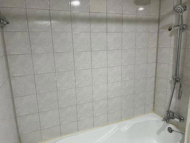 49 Suite Sukhumvit 49, Bangkok, 26 Soi Sukhumvit 49, Khlong Tan Nua, Watthana, Bangkok, 1 Bedroom, 40 sqm, Condo For Rent, by Kornkanok Sonvichai, 500631165 - DDproperty.com