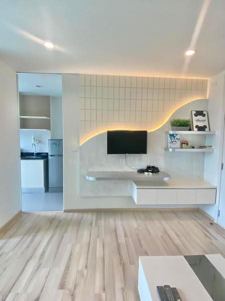 The Base Height Phuket, Phuket, 359 Soi Hongyok Utis Yaowarat Road, Talat Yai, Muang Phuket, Phuket, 1 Bedroom, 36 sqm, Condo For Rent, by Mei Mei Prime, 500631205 - DDproperty.com