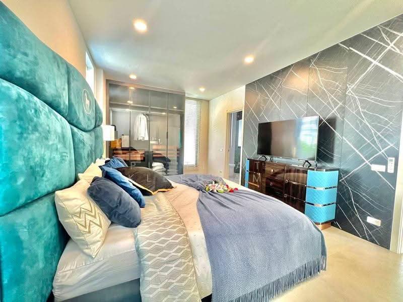 Palm Lakeside Villas, Chon Buri (Pattaya), Poong, Bang Lamung (Pattaya), Chon Buri (Pattaya), 5 Bedrooms, 579 sqm, Villa For Sale, by Puttirat Kleebyam, 500631231 - DDproperty.com