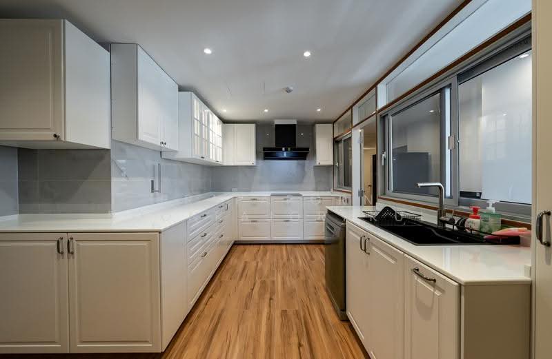 La Cascade, Bangkok, Eakamai, Khlong Tan Nua, Watthana, Bangkok, 4 Bedrooms, 363 sqm, Condo For Sale, by Prapaporn Boonkajonkul, 500631277 - DDproperty.com
