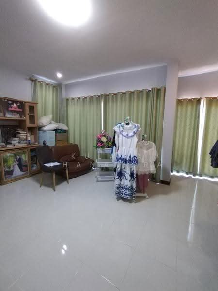 บ้านเดี่ยว 3 ชั้น ถ.อุดร-สามพร้าว ต.สามพร้าว อ.เมืองอุดรธานี, อุดรธานี, อุดรธานี-สามพร้าว, สามพร้าว, เมืองอุดรธานี, อุดรธานี, 300 ตร.ม., บ้านเดี่ยว ขาย, โดย Kulaya Thanapura, 500631487 - DDproperty.com