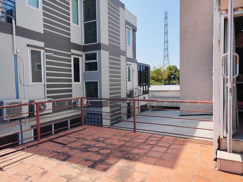 3-Story House, Udon-Samphrao Rd, Sam Phrao, Udon Thani, Udon Thani, อุดรธานี-สามพร้าว, Sam Phrao, Muang Udon Thani, Udon Thani, 4 Bedrooms, 300 sqm, Single Detached House For Sale, by Kulaya Thanapura, 500631487 - DDproperty.com