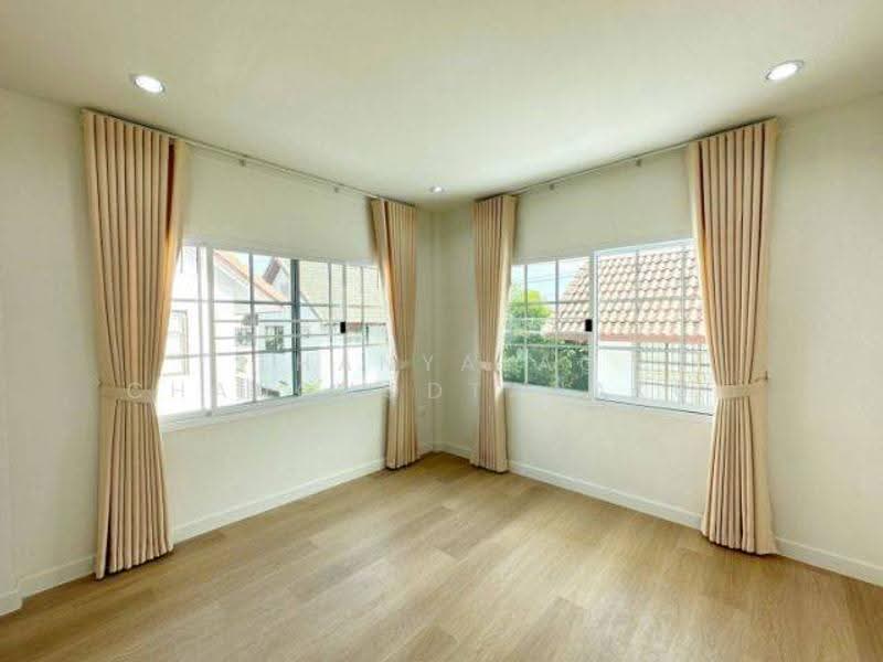 บ้าน 3-ห้องนอน, ชลบุรี, สุรศักดิ์, ศรีราชา, ชลบุรี, 204 ตร.ม., บ้านเดี่ยว ขาย, โดย Thanyalag Chanchodtanakul, 500631514 - DDproperty.com