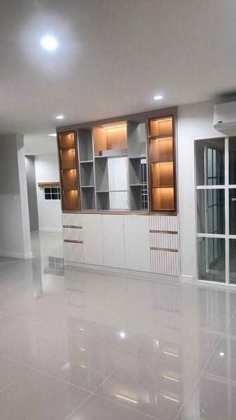 3-BR House, Chon Buri (Pattaya), Surasak, Si Racha, Chon Buri (Pattaya), 3 Bedrooms, 204 sqm, Single Detached House For Sale, by Thanyalag Chanchodtanakul, 500631514 - DDproperty.com