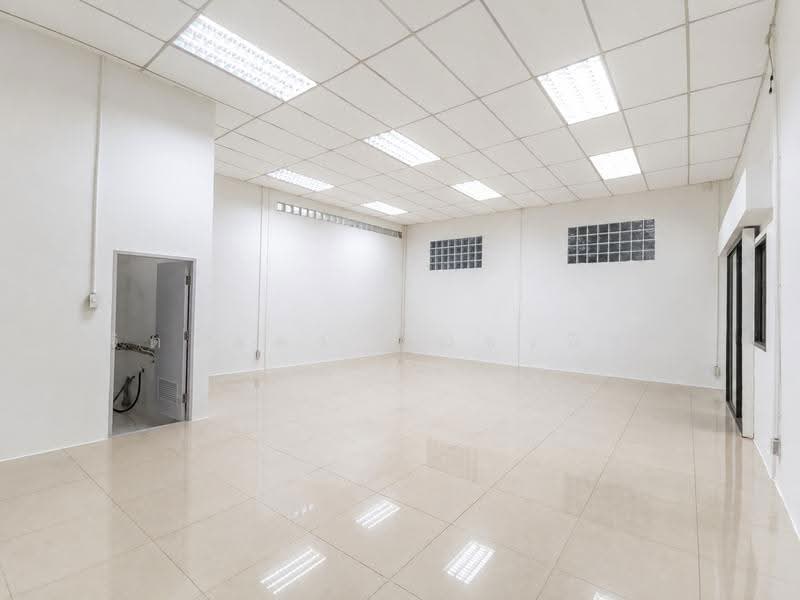 Warehouse for rent with office Phatthanakan 38 large 480 sqm., Bangkok, พัฒนาการ, Phatthanakan, Suan Luang, Bangkok, , 480 sqm, Warehouse/Factory For Rent, by จิตรลดา ตัณชวนิชย์, 500631558 - สำนักงานขนาด 80 ตรม.พร้อมห้องน้ำ 1 ห้อง - DDproperty.com