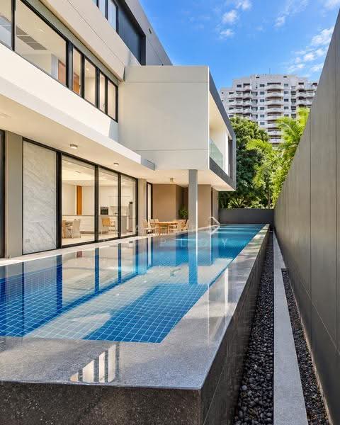 Luxury House for Sale in Ekkamai with Private Swimming Pool, Bangkok, Phra Kanong Nua, Watthana, Bangkok, 4 Bedrooms, 959 sqm, Single Detached House For Sale, by Lalita Sriploy, 500631674 - DDproperty.com