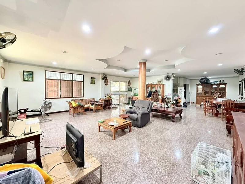 ขาย บ้านเดี่ยว 338 ตร.วา ซอยลำโพ 25 บางบัวทอง, Nonthaburi, Lam Pho, Bang Bua Thong, Nonthaburi, 6 Bedrooms, 377 sqm, Single Detached House For Sale, by กรณวัสส์ กัณฑวัสส์วงส์, 500631697 - DDproperty.com