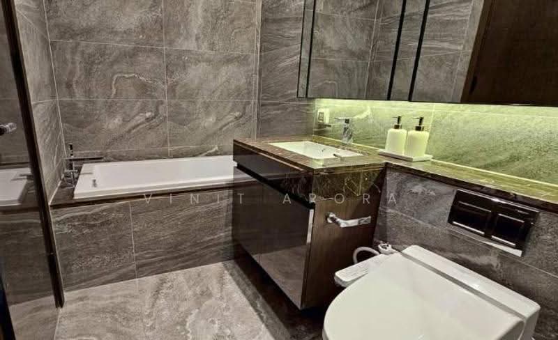 The Esse Sukhumvit 36, Bangkok, Soi Sukhumvit 36, Sukhumvit Road, Phra Kanong, Khlong Toei, Bangkok, 1 Bedroom, 38 sqm, Condo For Rent, by Vinit Arora, 500631905 - DDproperty.com