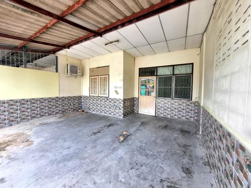 ร้อยหลัง วังหิน, Chon Buri (Pattaya), Surasak, Si Racha, Chon Buri (Pattaya), 2 Bedrooms, 100 sqm, Townhouse For Sale, by The Best Property วา, 500631947 - DDproperty.com