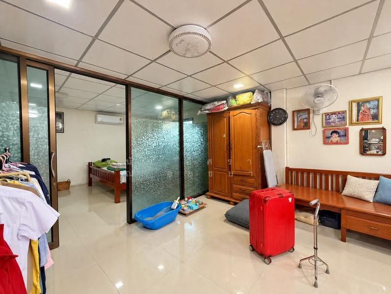 Pruksa Ville 42 Terdthai-Kalpapruk, Bangkok, Terdthai Road (opposite Soi Terdthai 72), Bang Wa, Phasi Charoen, Bangkok, 3 Bedrooms, 200 sqm, Townhouse For Sale, by ภัทรนัน อิศรางกูร ณ อยุธยา, 500632016 - DDproperty.com
