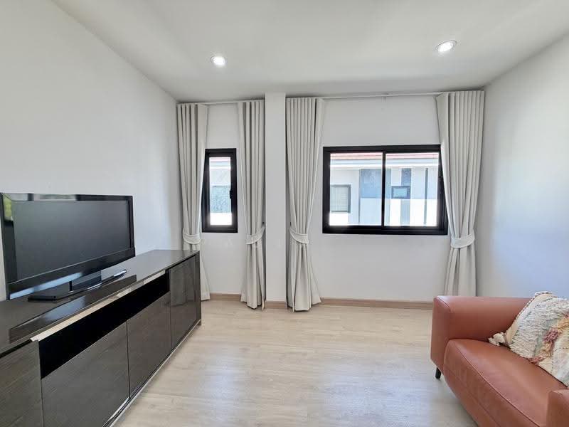 Baan Suan Koon 2, Chon Buri (Pattaya), Khaolarm Rd, Mhueng, Muang Chon Buri, Chon Buri (Pattaya), 3 Bedrooms, 250 sqm, Single Detached House For Sale, by Paula ., 500632051 - DDproperty.com