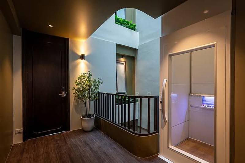 The Spades Private Residence, Bangkok, 360 Tri Mit Road, Talat Noi, Samphanthawong, Bangkok, 1 Bedroom, 40 sqm, Apartment For Rent, by Vinit Arora, 500632058 - DDproperty.com