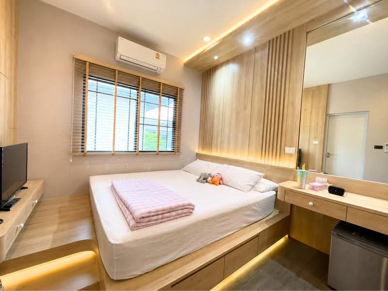 Bangkok Boulevard Ramintra-Serithai 2, Bangkok, 98 Soi Seri Thai 71, Khan Na Yao, Bangkok, 5 Bedrooms, 254 sqm, Single Detached House For Sale, by Wicharn Kaonah, 500632218 - DDproperty.com