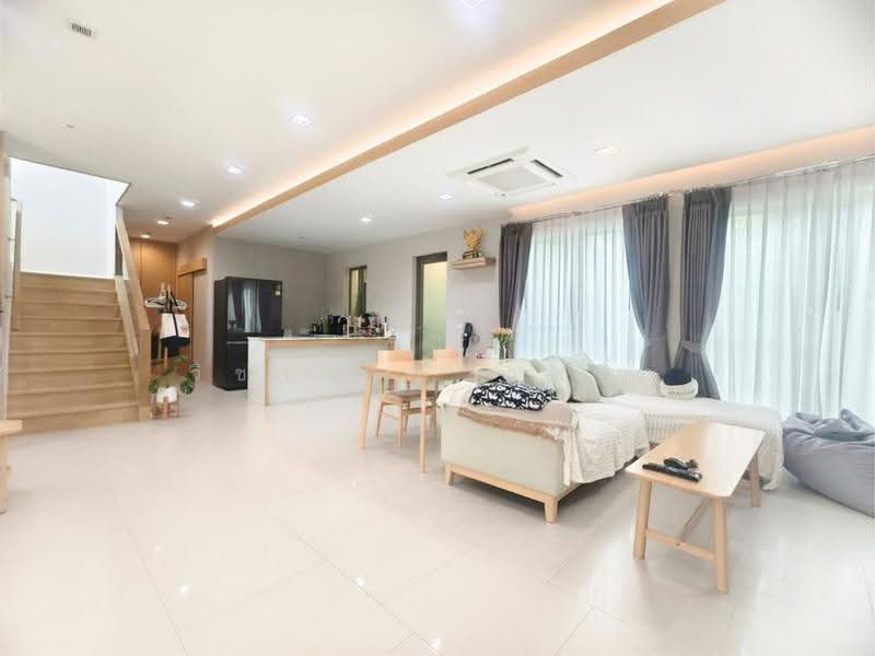 soi mistine, Bangkok, Rat Phatthana, Saphan Sung, Bangkok, 3 Bedrooms, 400 sqm, Single Detached House For Sale, by Wicharn Kaonah, 500632264 - DDproperty.com