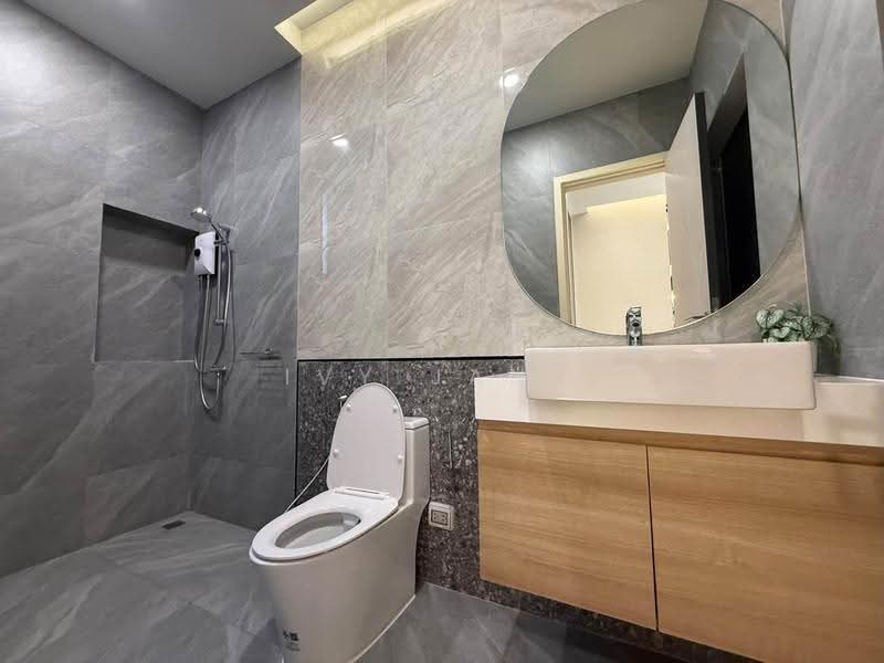 Baan On Nut Sukhumvit 77, Bangkok, Sukhumvit 77 Road, Suan Luang, Bangkok, 4 Bedrooms, 587 sqm, Condo For Rent, by Ivy Jang, 500632410 - DDproperty.com