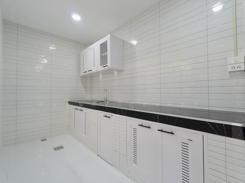 Baan Pruksa 13 Rangsit-Klong 3, Pathum Thani, Moobaan Pruksa 13, Khlong Sam, Khlong Luang, Pathum Thani, 3 Bedrooms, 72 sqm, Townhouse For Sale, by พิมพ์นภัส ภูธนภัทร, 500632424 - DDproperty.com