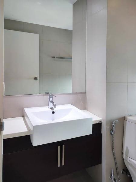 Noble Remix, Bangkok, 772 Soi Sukhumvit 36, Sukhumvit Road, Khong Tan, Khlong Toei, Bangkok, 3 Bedrooms, 102 sqm, Condo For Sale, by Sauwanee Sisutat, 500632569 - DDproperty.com