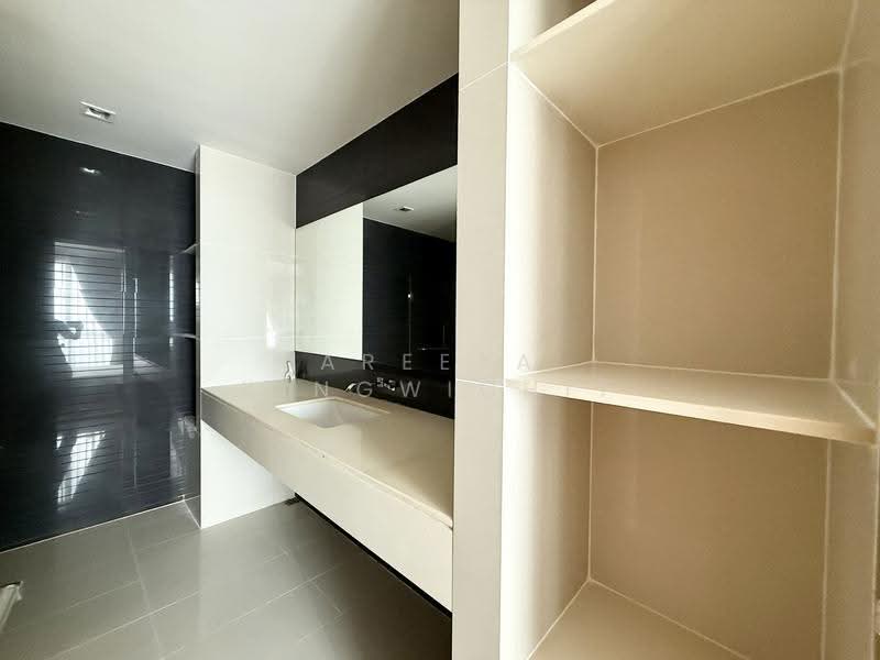 Rhythm Ratchada-Huaikwang, Bangkok, 218 Ratchadaphisek Road, Huai Khwang, Bangkok, 1 Bedroom, 46 sqm, Condo For Sale, by Areeya Kingwichit, 500632626 - DDproperty.com