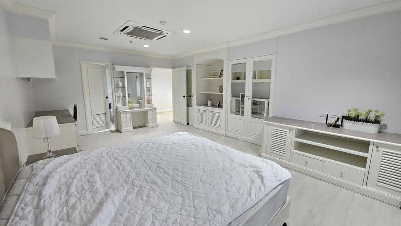 G.P. Grande Tower, Bangkok, 55 Sukhumvit 23, Khlongtoei Nua, Watthana, Bangkok, 3 Bedrooms, 221 sqm, Condo For Rent, by BANGKOK PROPERTY AGENTS, 500632706 - DDproperty.com